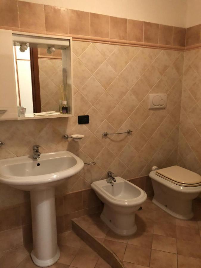 Guest House Via Poerio กาตันซาโร ภายนอก รูปภาพ