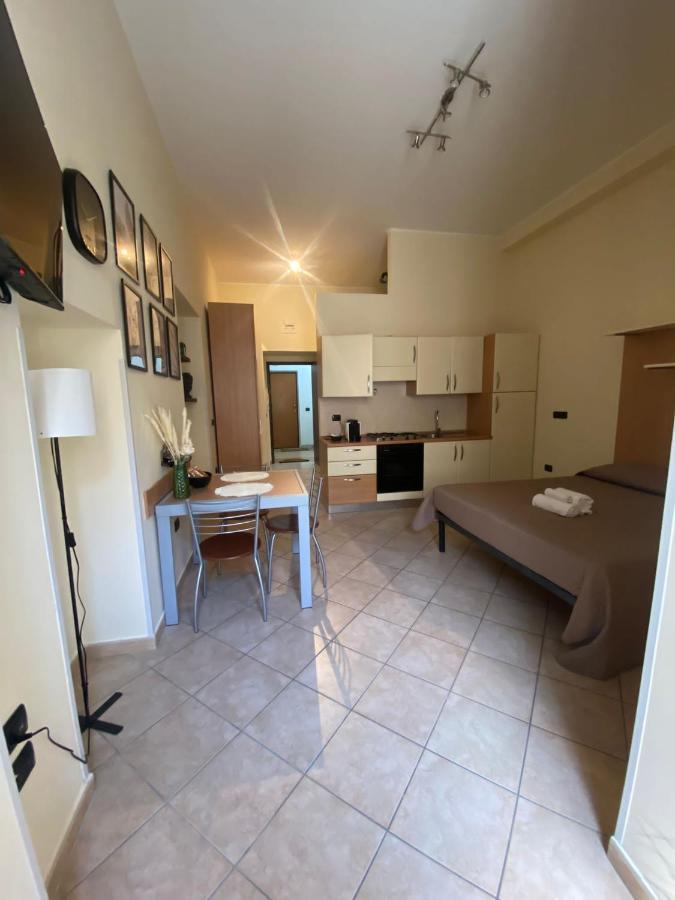 Guest House Via Poerio กาตันซาโร ภายนอก รูปภาพ